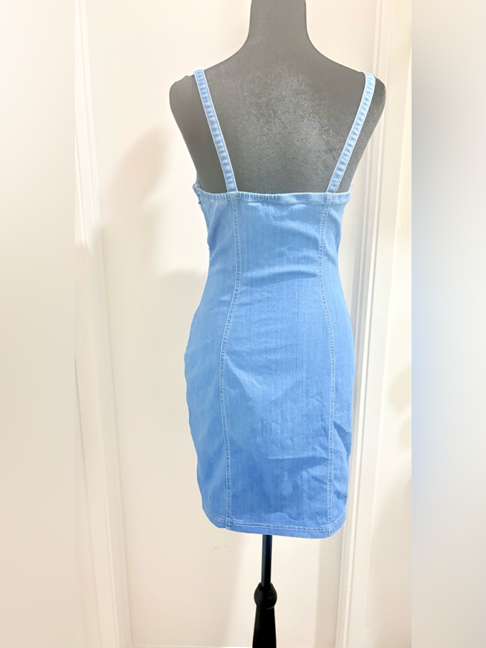 NWOT Haute Monde Light Blue Denim Zip-Front Bodycon Mini Dress - Picture 4 of 8
